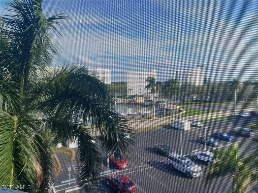 3 Bluebill Avenue Naples FL 34108