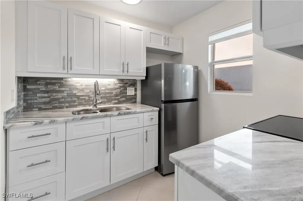 641 12th Avenue S Naples FL 34102