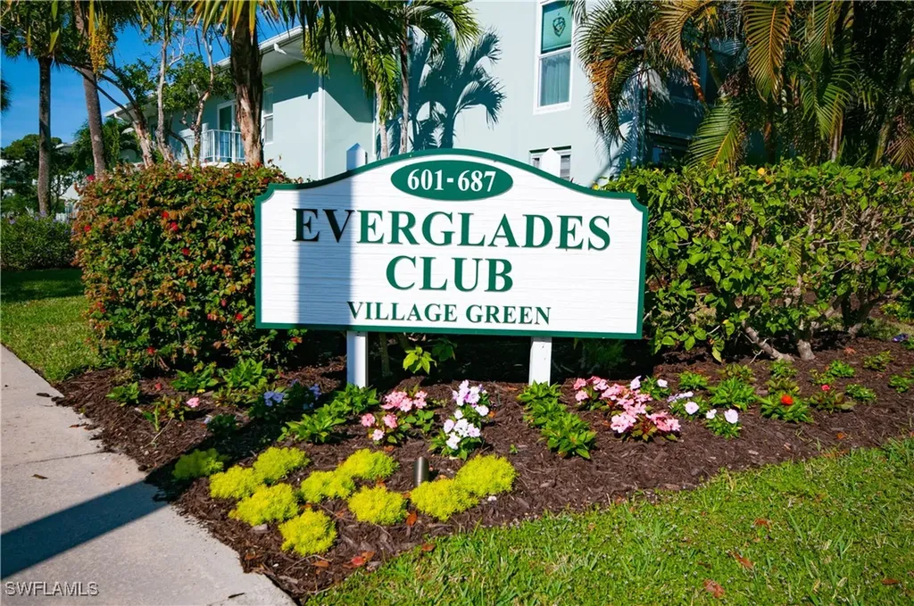 641 12th Avenue S Naples FL 34102