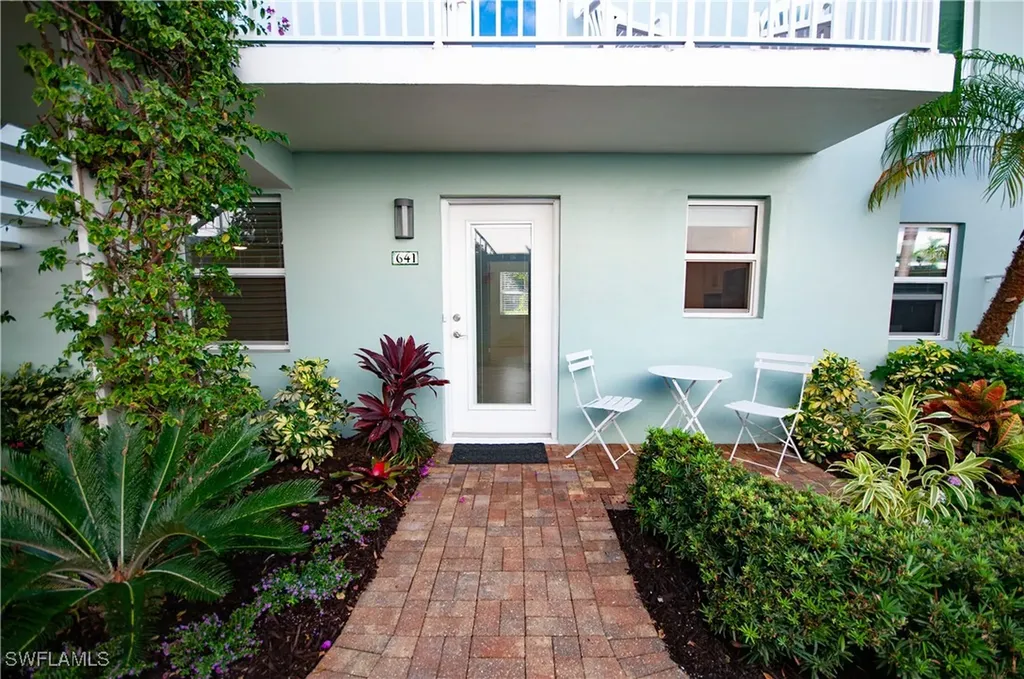 641 12th Avenue S Naples FL 34102