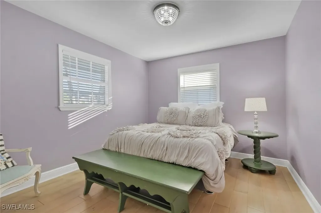 826 109th Avenue N Naples FL 34108