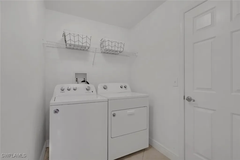 826 109th Avenue N Naples FL 34108