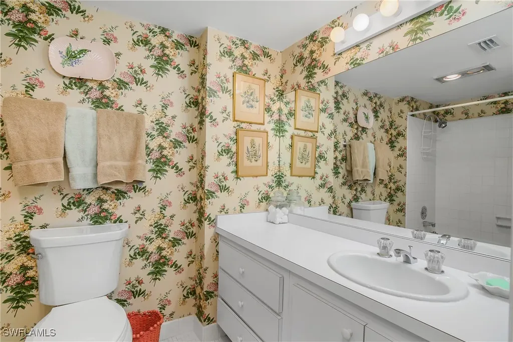 2701 Gulf Shore Boulevard N Naples FL 34103