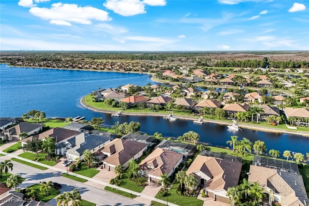 Naples FL, 9103 Graphite Circle