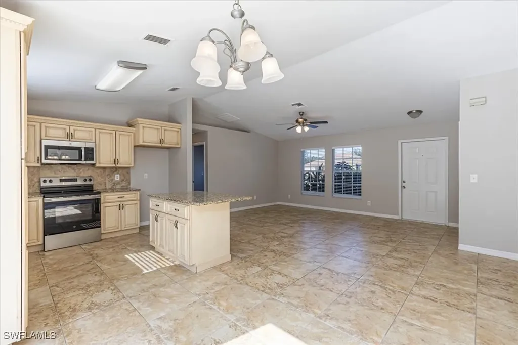 1510 SW 13th Terrace Cape Coral FL 33991