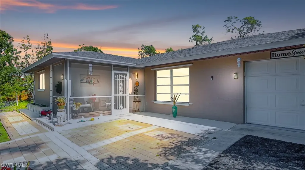 Naples FL, 5238 Floridan Avenue