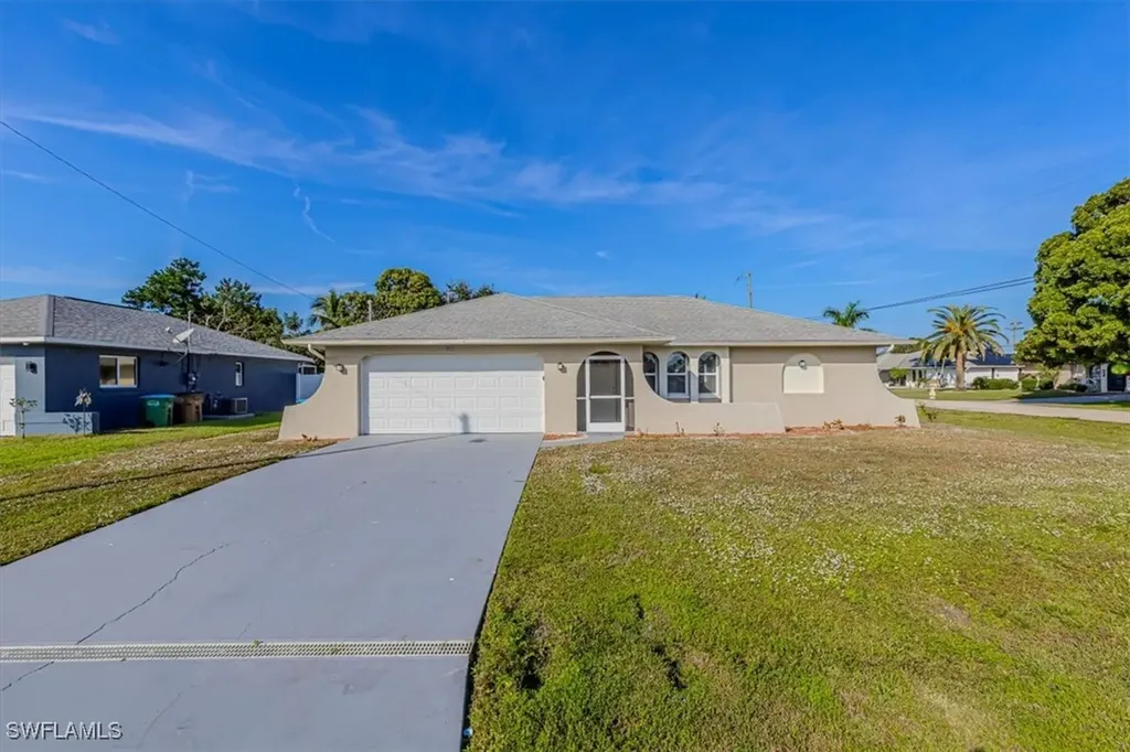 713 SE 35th Street Cape Coral FL 33904