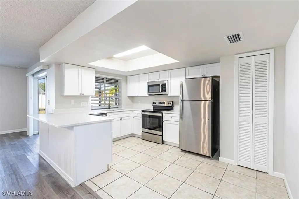 713 SE 35th Street Cape Coral FL 33904