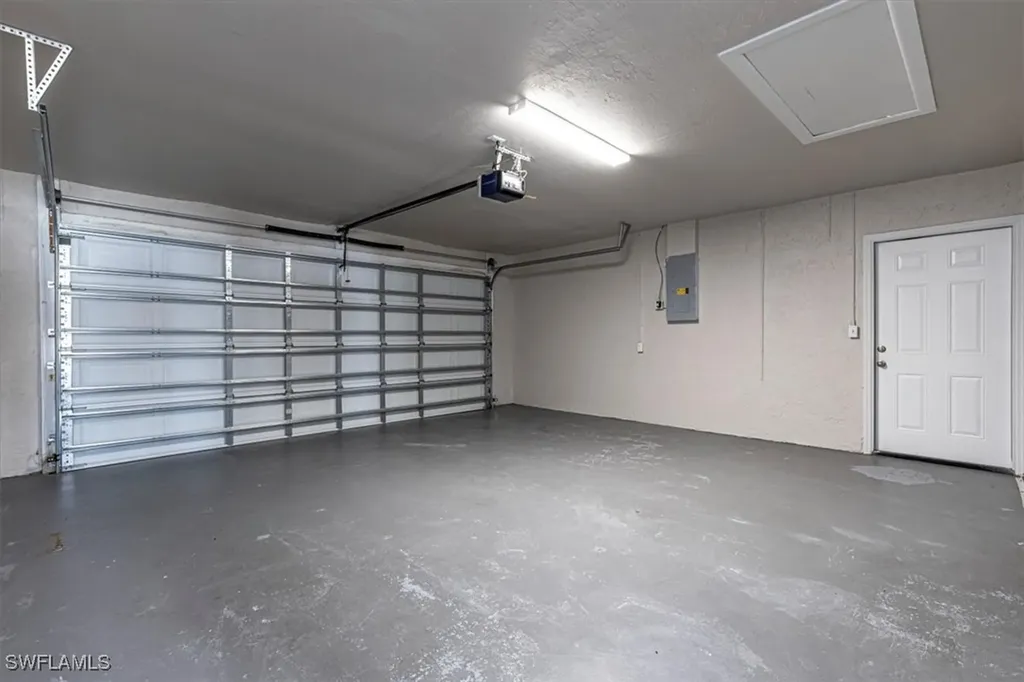 713 SE 35th Street Cape Coral FL 33904