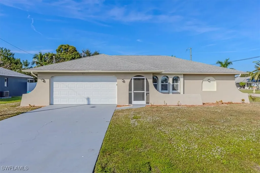 713 SE 35th Street Cape Coral FL 33904
