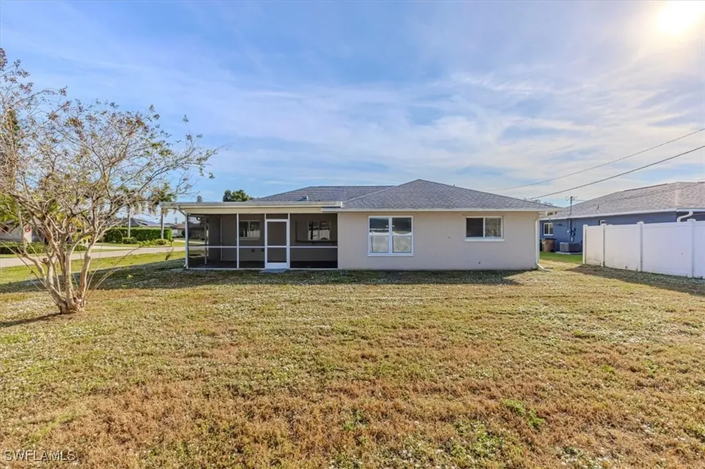 713 SE 35th Street Cape Coral FL 33904
