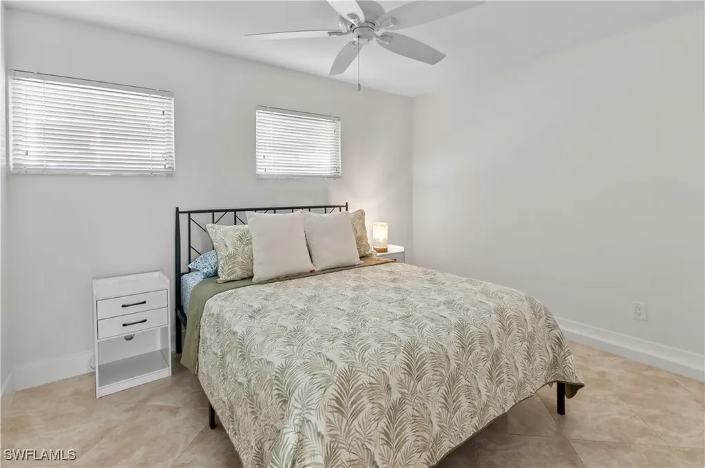 601 12th Avenue S Naples FL 34102