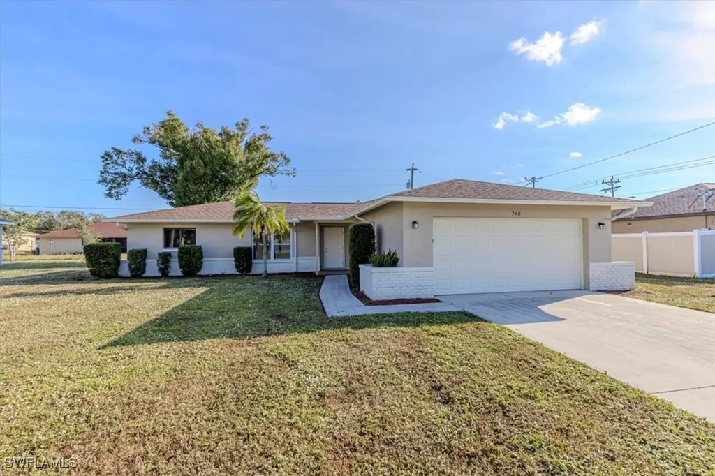 740 SW 5th Street Cape Coral FL 33991
