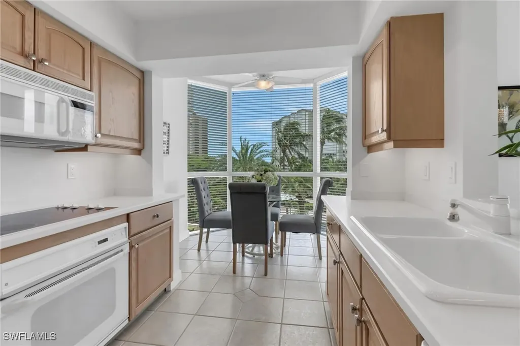 4255 Gulf Shore Boulevard N Naples FL 34103
