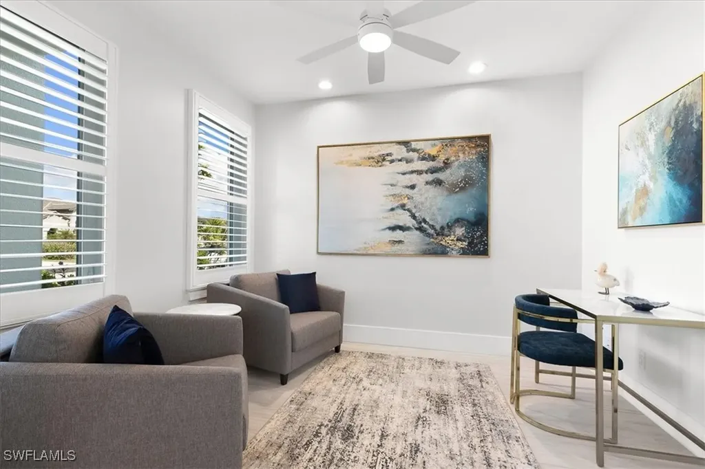 734 109th Avenue N Naples FL 34108