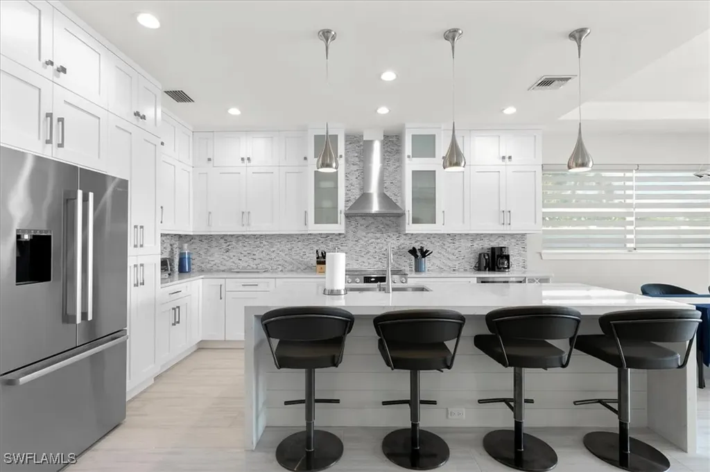 734 109th Avenue N Naples FL 34108
