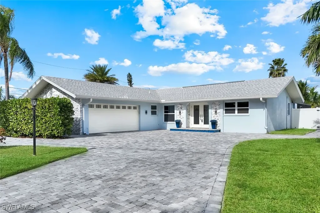1621 SE 29th Terrace Cape Coral FL 33904