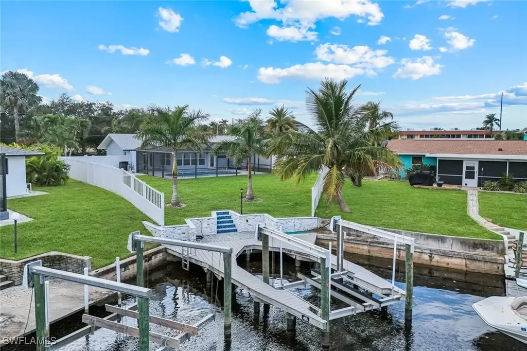 1621 SE 29th Terrace Cape Coral FL 33904