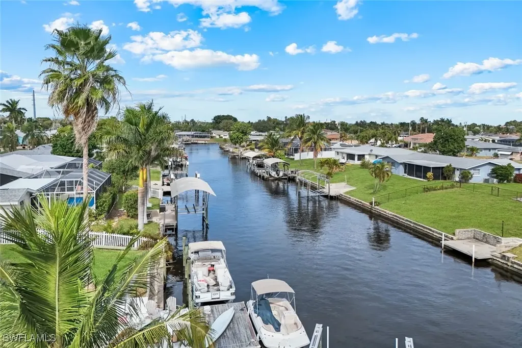 1621 SE 29th Terrace Cape Coral FL 33904