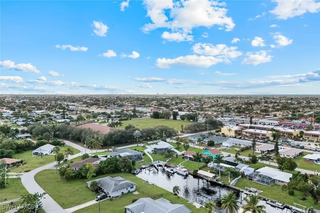 1621 SE 29th Terrace Cape Coral FL 33904