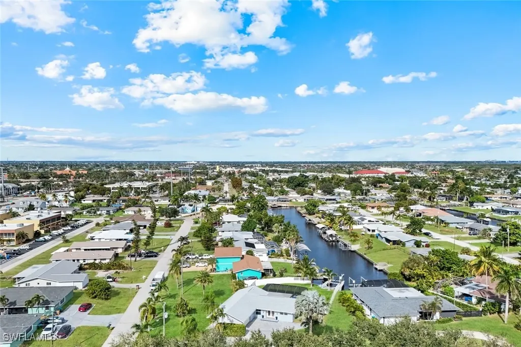 1621 SE 29th Terrace Cape Coral FL 33904