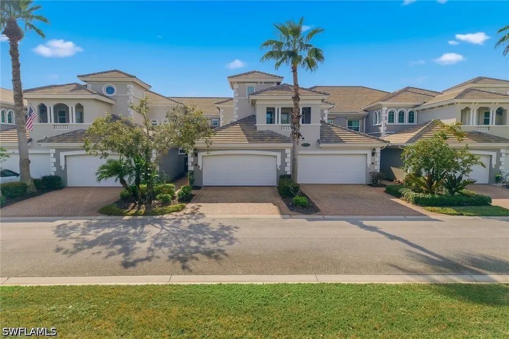 9233 Museo Circle Naples FL 34114