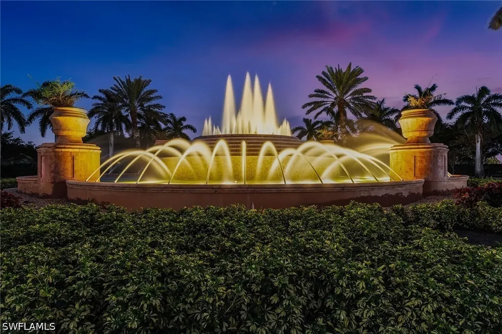9233 Museo Circle Naples FL 34114