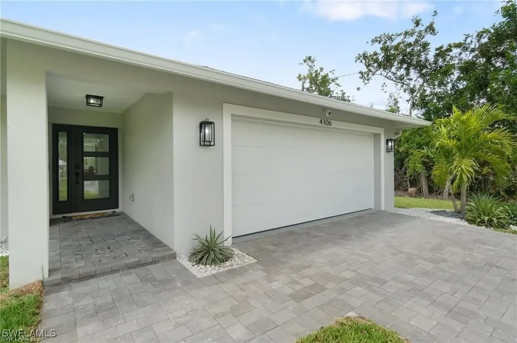 4106 3rd Avenue SW Naples FL 34119