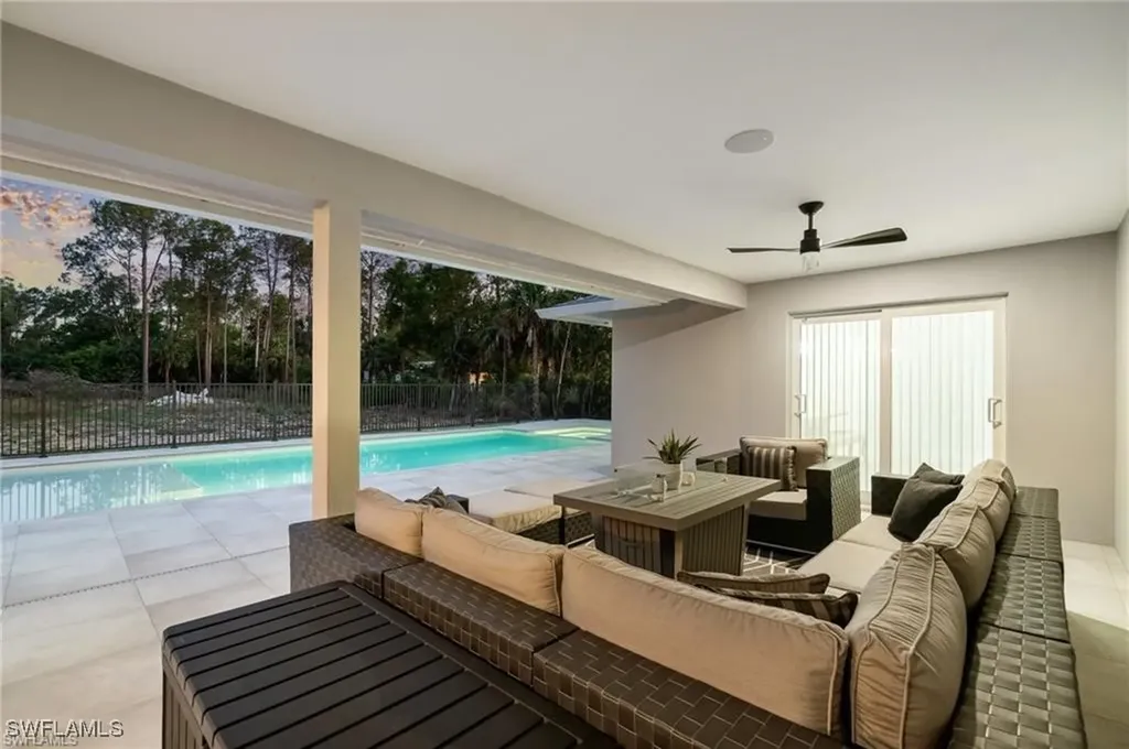 4106 3rd Avenue SW Naples FL 34119