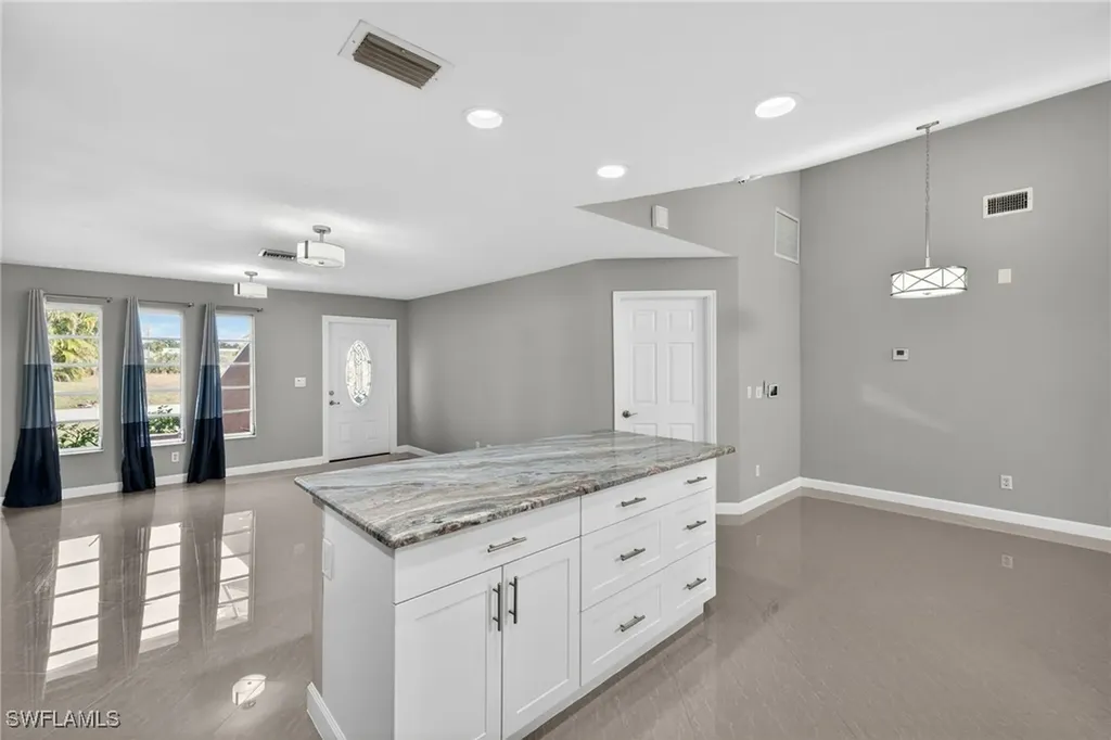 1726 SE 16th Street Cape Coral FL 33990