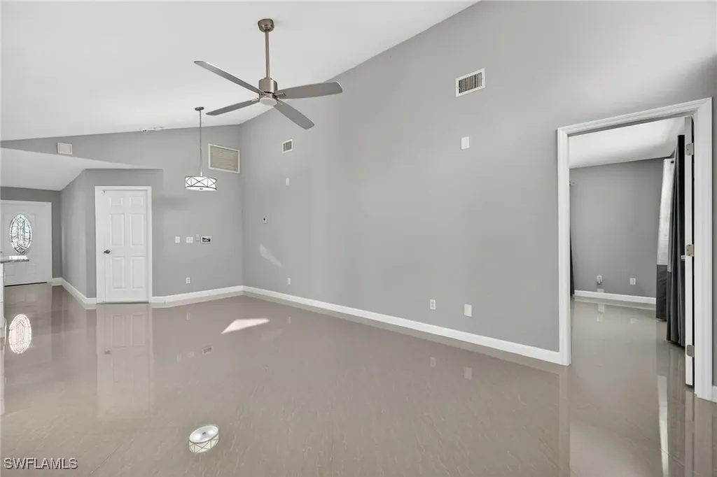 1726 SE 16th Street Cape Coral FL 33990