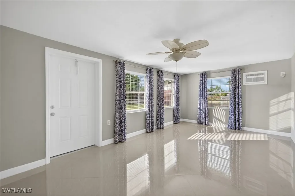 1726 SE 16th Street Cape Coral FL 33990