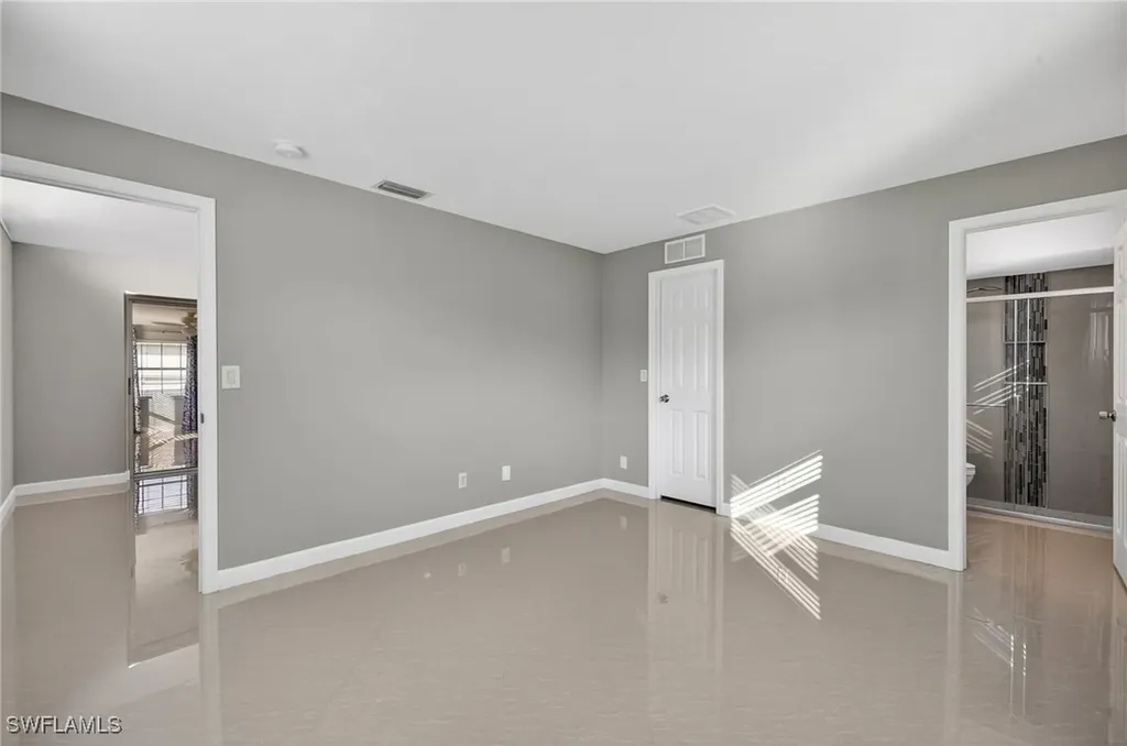 1726 SE 16th Street Cape Coral FL 33990