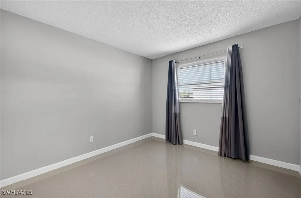 1726 SE 16th Street Cape Coral FL 33990