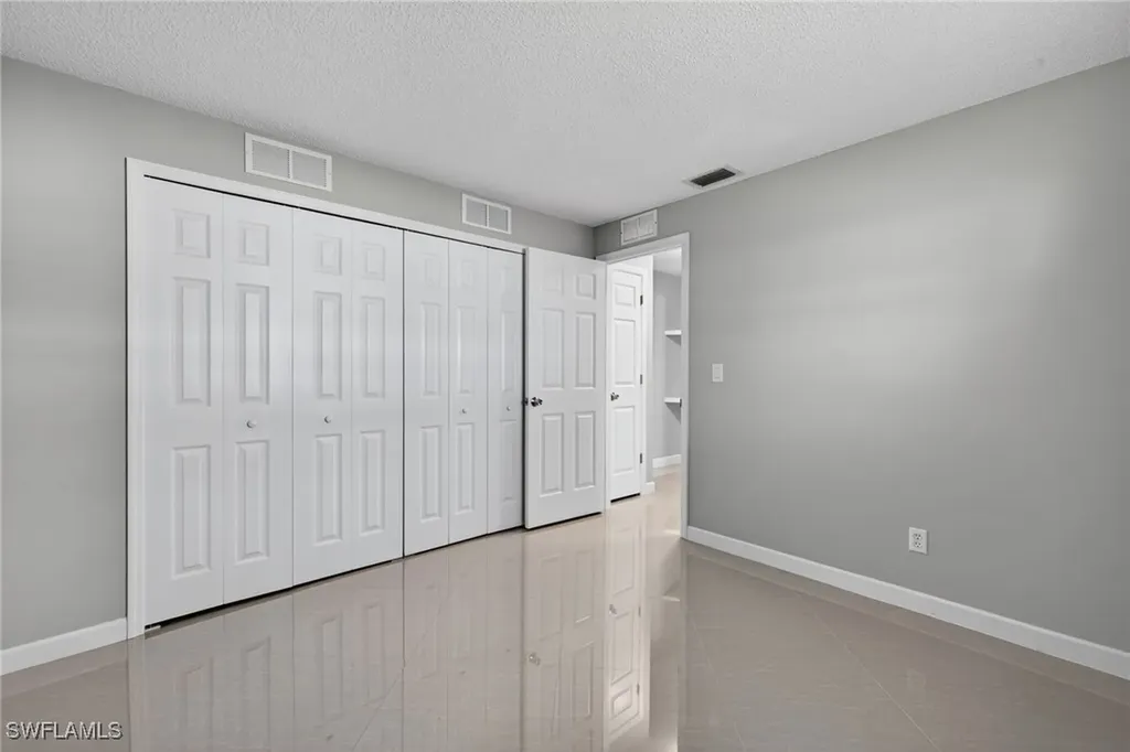 1726 SE 16th Street Cape Coral FL 33990