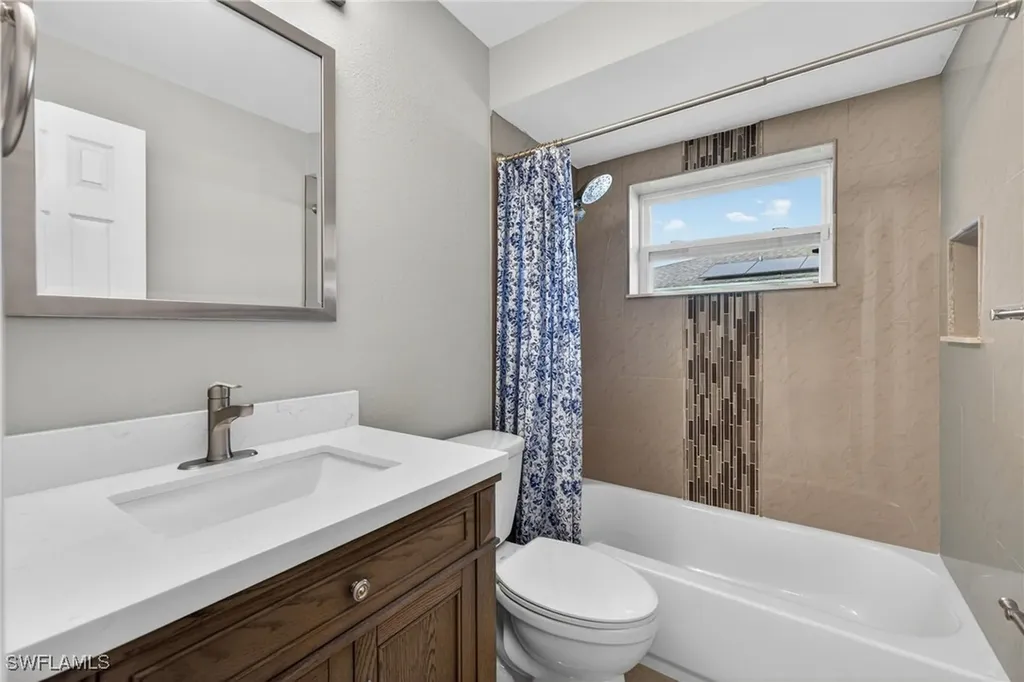 1726 SE 16th Street Cape Coral FL 33990