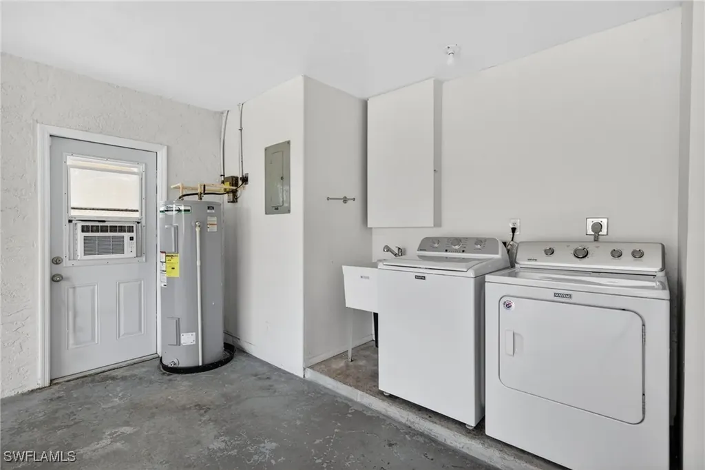 1726 SE 16th Street Cape Coral FL 33990