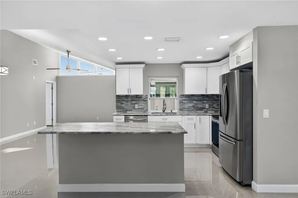 1726 SE 16th Street Cape Coral FL 33990