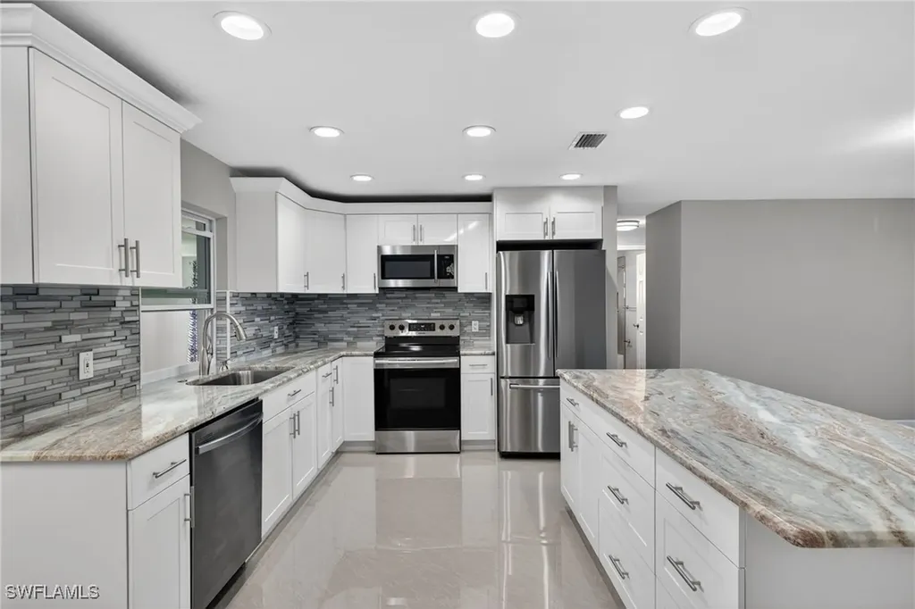 1726 SE 16th Street Cape Coral FL 33990