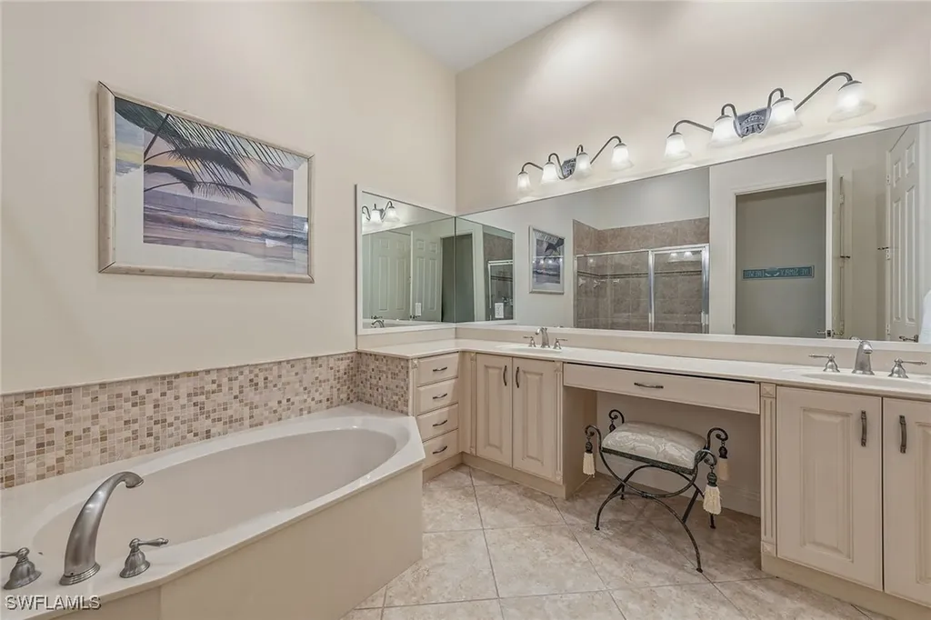 9271 Museo Circle Naples FL 34114