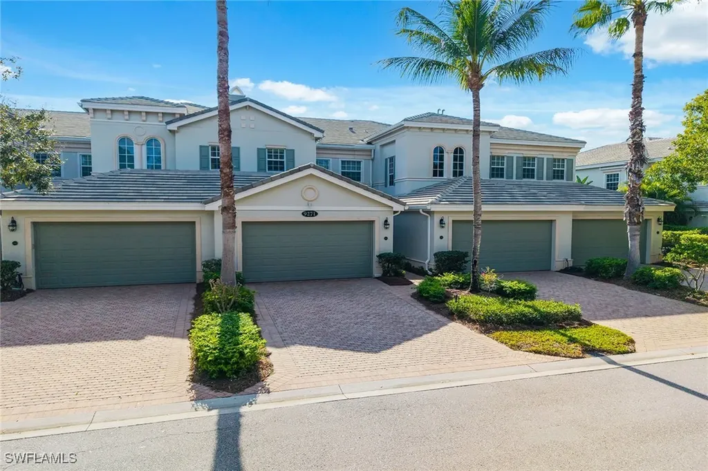 9271 Museo Circle Naples FL 34114