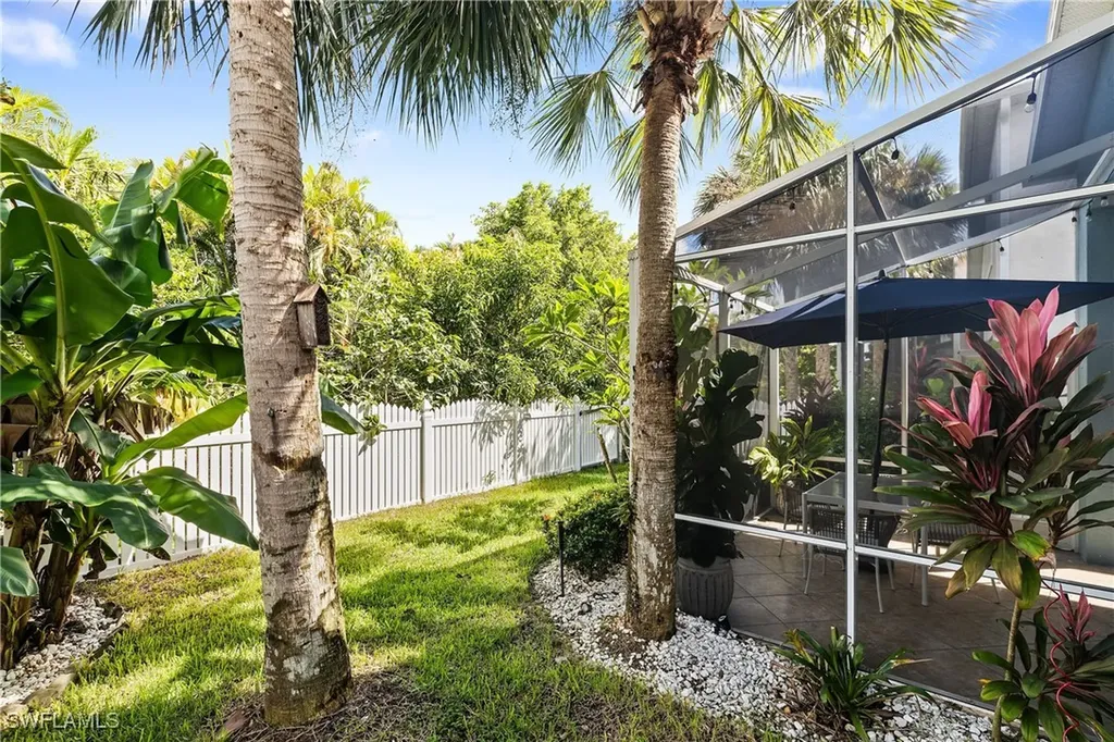14927 Sterling Oaks Drive Naples FL 34110