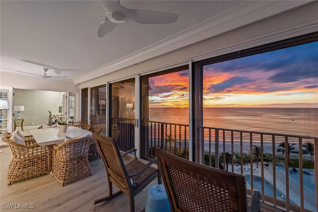 Naples FL, 2905 Gulf Shore Boulevard N, Unit 703N