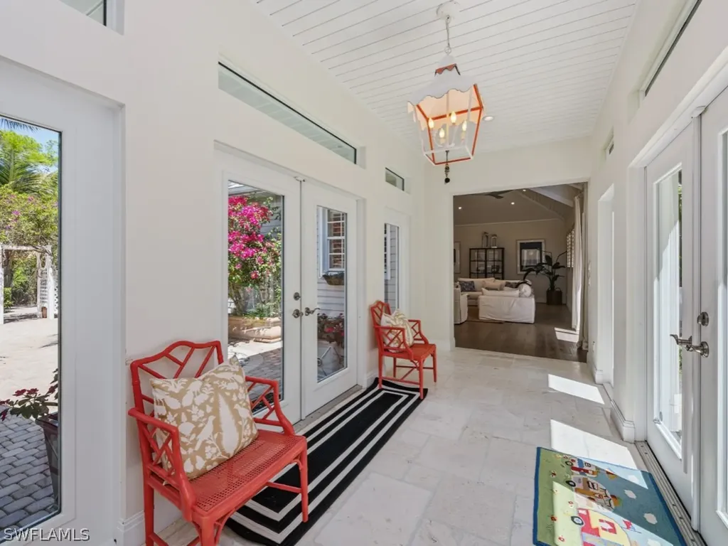 6480 Sandalwood Lane Naples FL 34109