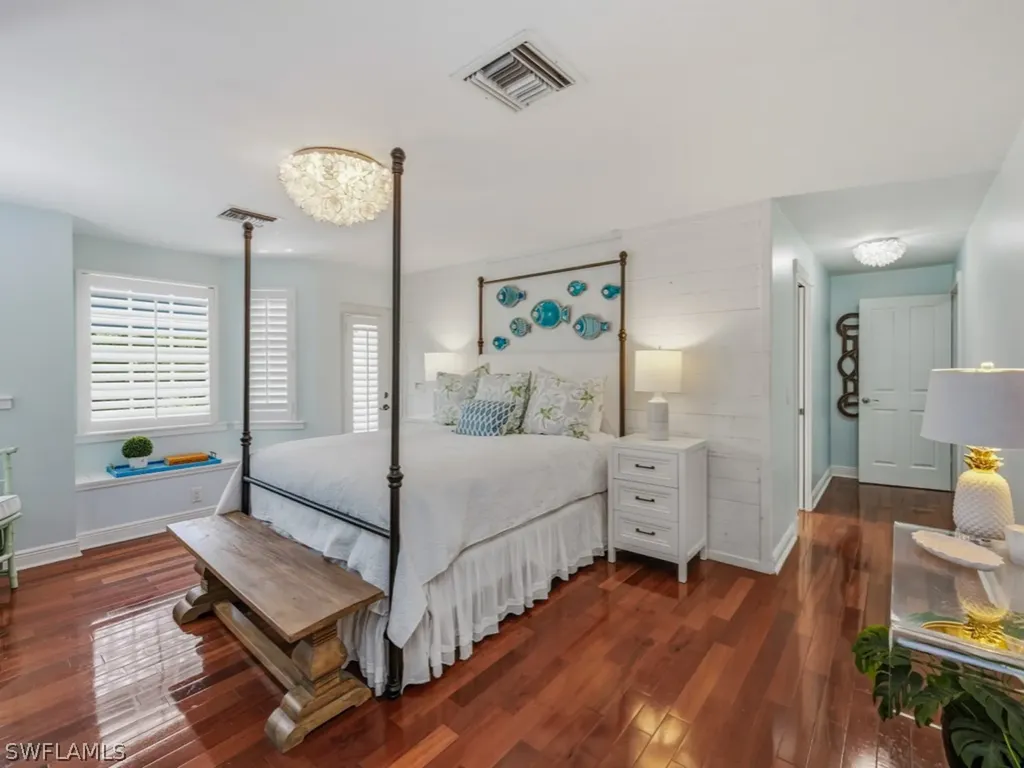 6480 Sandalwood Lane Naples FL 34109