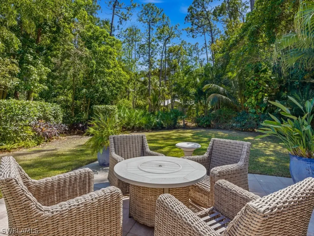 6480 Sandalwood Lane Naples FL 34109