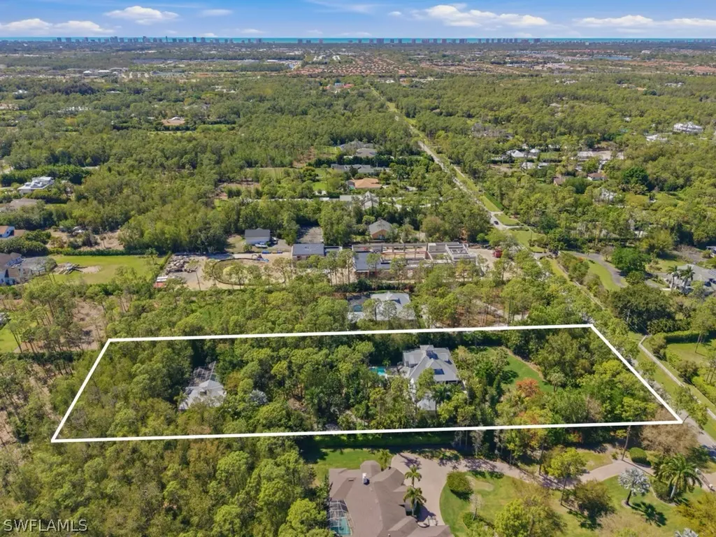 6480 Sandalwood Lane Naples FL 34109