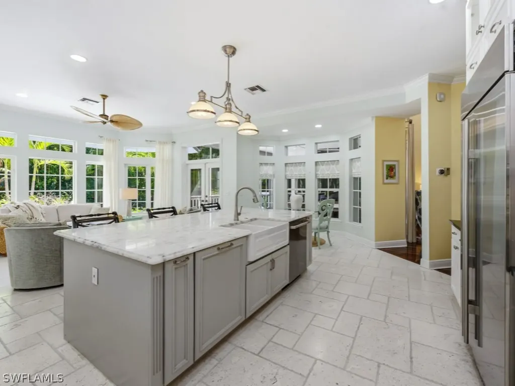 6480 Sandalwood Lane Naples FL 34109