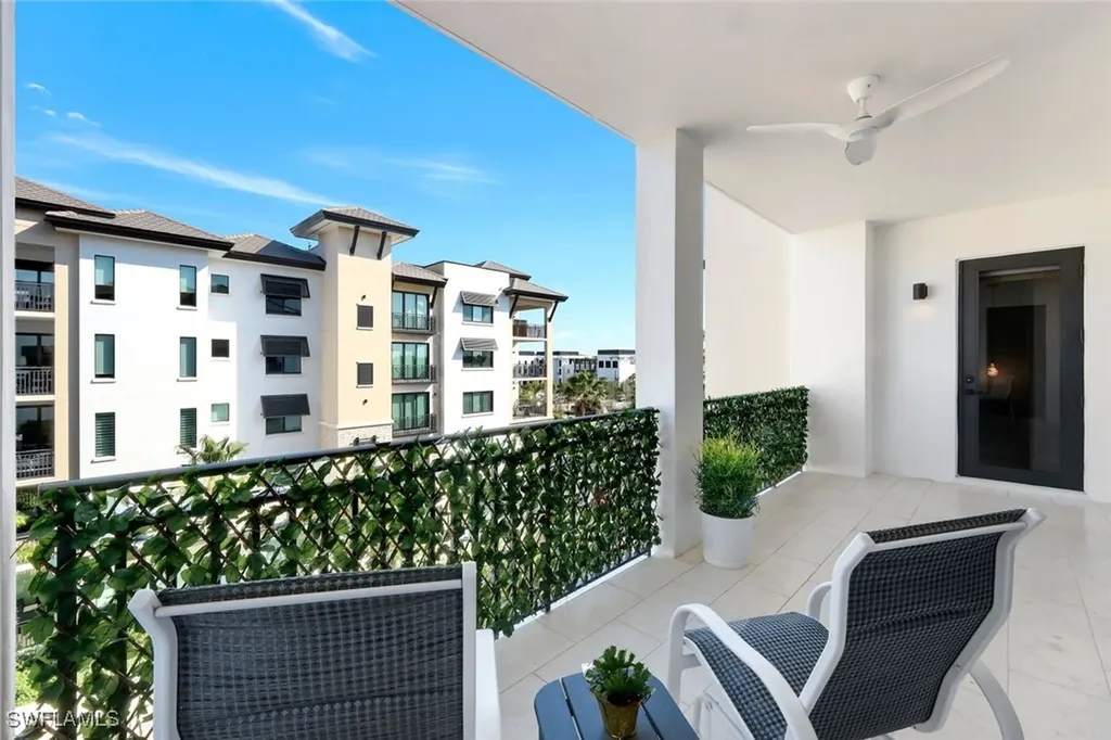 1030 3rd Avenue S Naples FL 34102