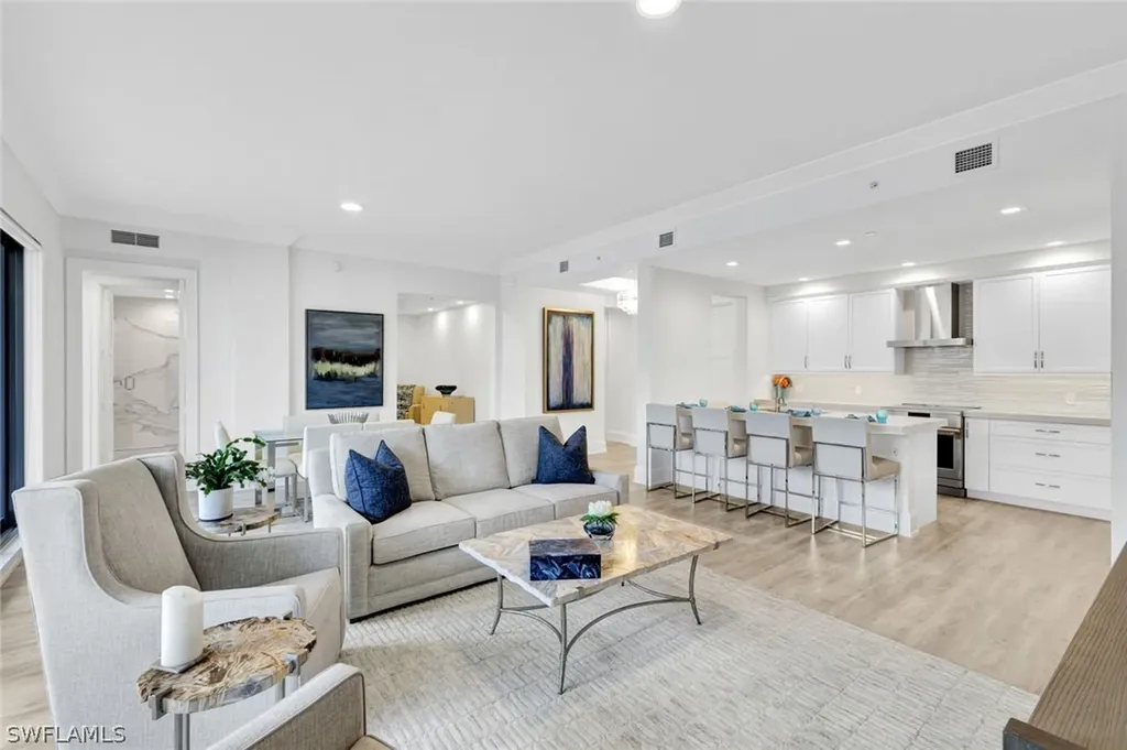 1030 3rd Avenue S Naples FL 34102